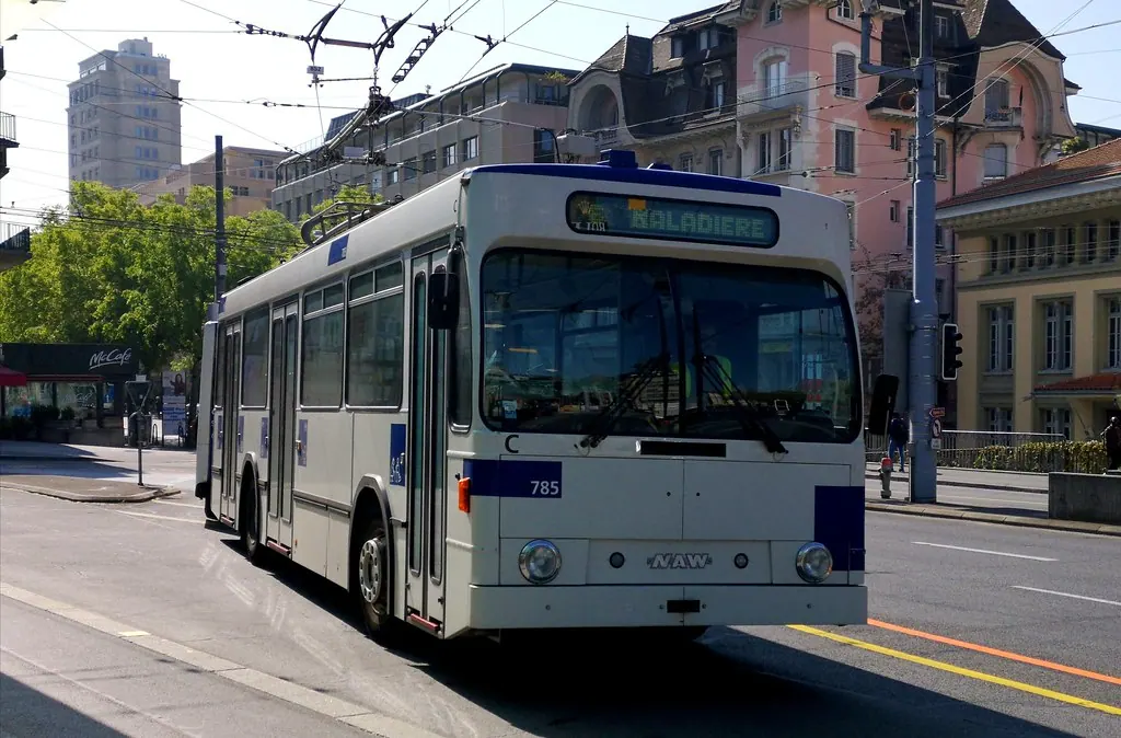 Eldriven tung transport